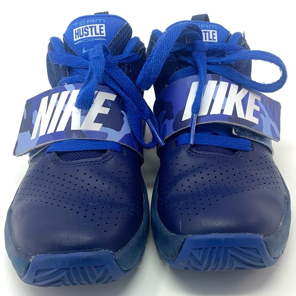 Nike Kids' Team Hustle D 8 Camo Basketball Shoes